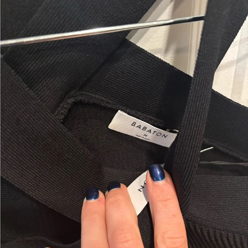 Aritzia Babaton Sculpt Knit Criss Cross Tank Black BNWT Size M - Picture 7 of 11